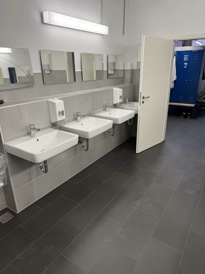 RheinEnergie WC-Anlagen – Bild 3