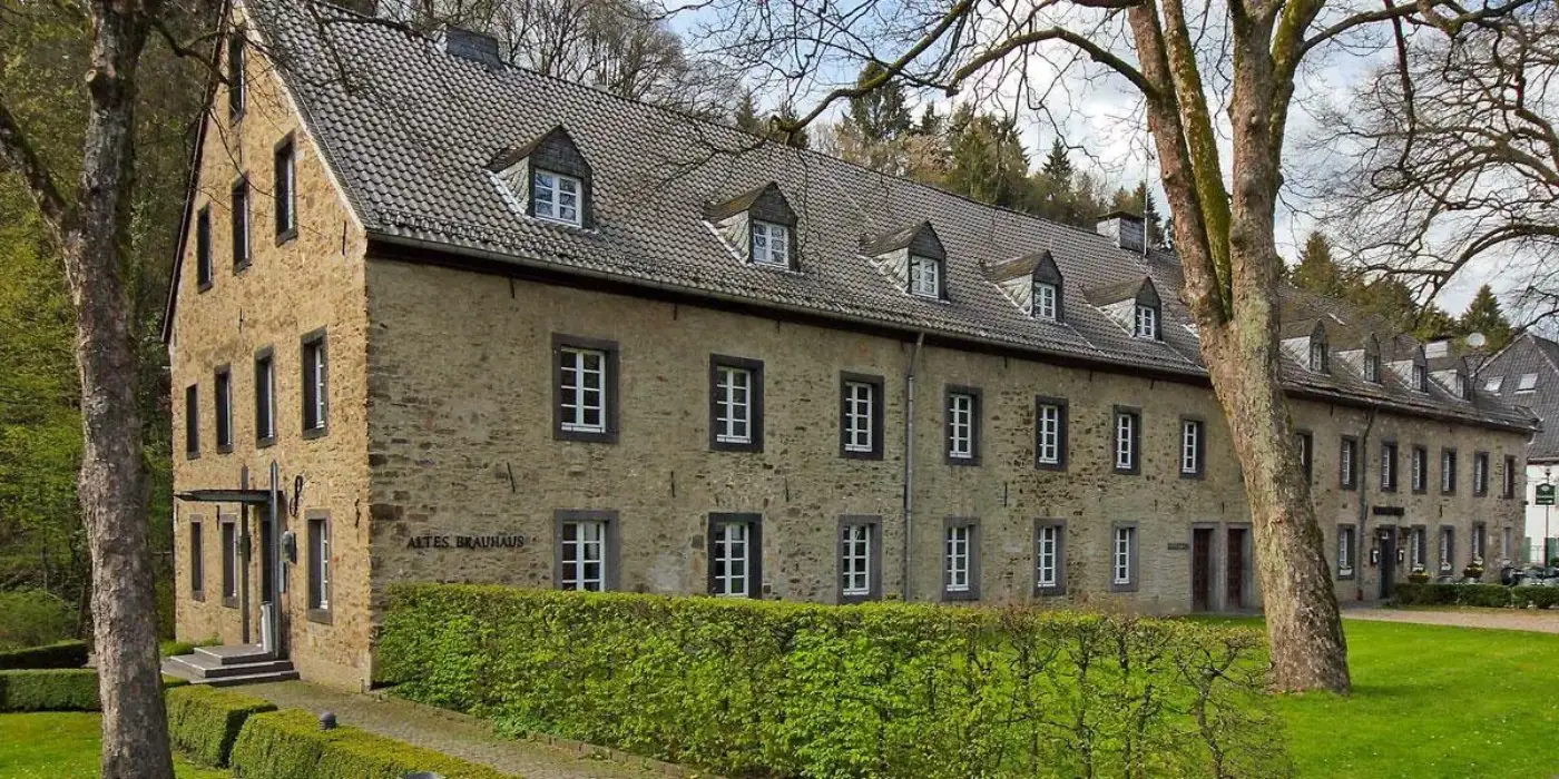 Edith-Stein-Exerzitienhaus, Odenthal – Bild 1