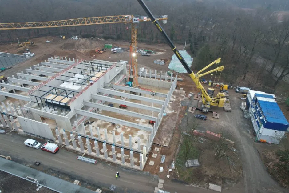 BV Wassermann Schule Höhenhaus – Wand- & Bodenfliesen in Köln